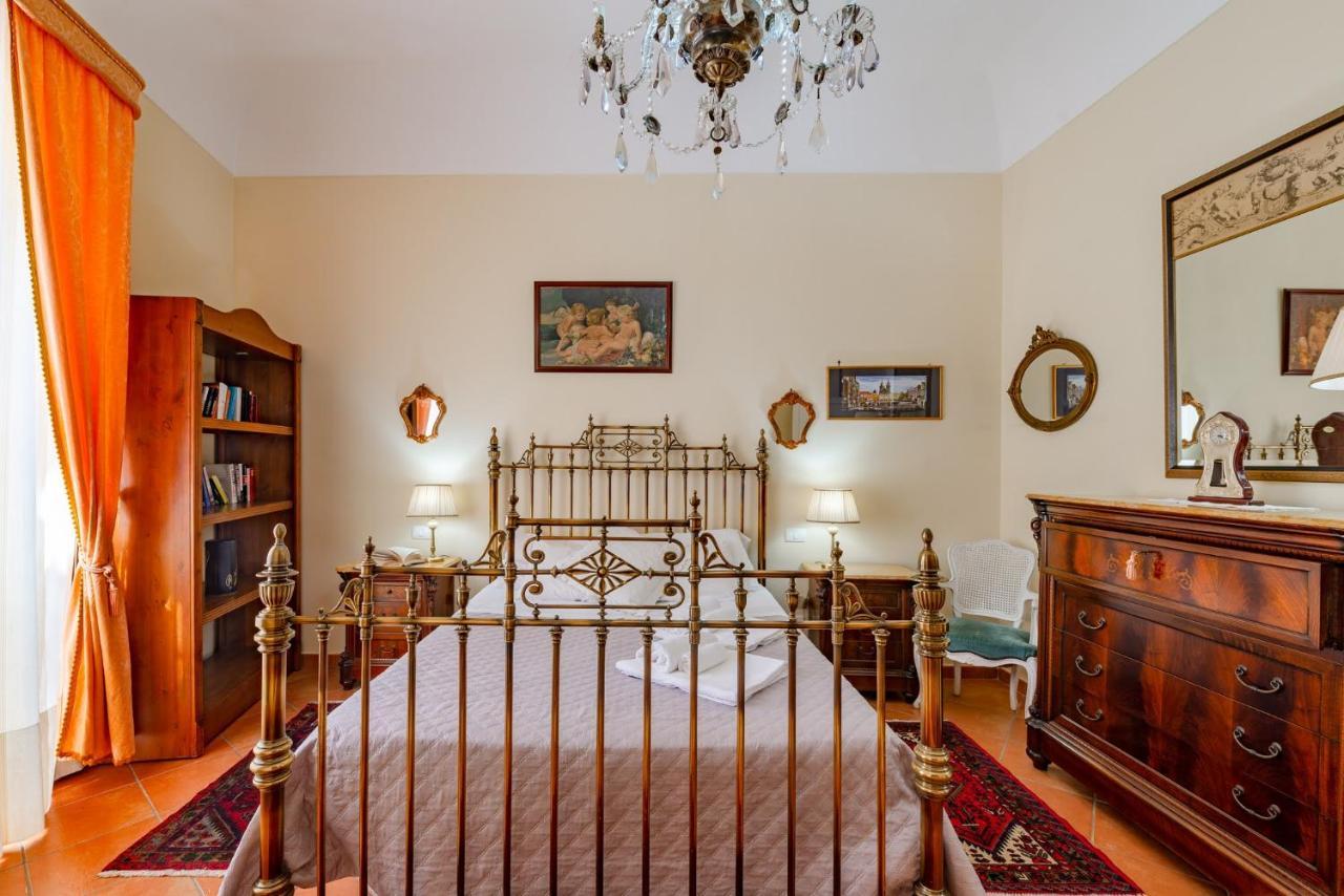 شقة La Casa Di Dante باليرمو المظهر الخارجي الصورة