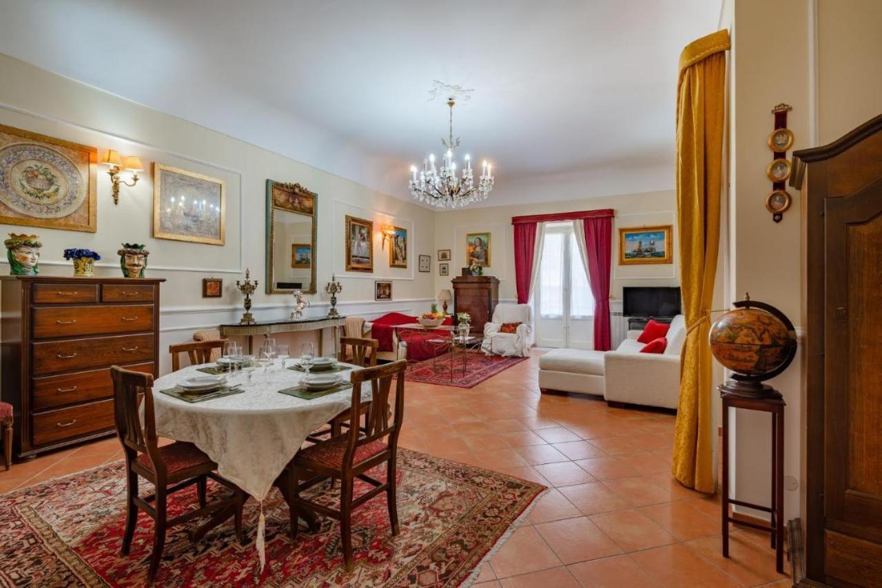 شقة La Casa Di Dante باليرمو المظهر الخارجي الصورة