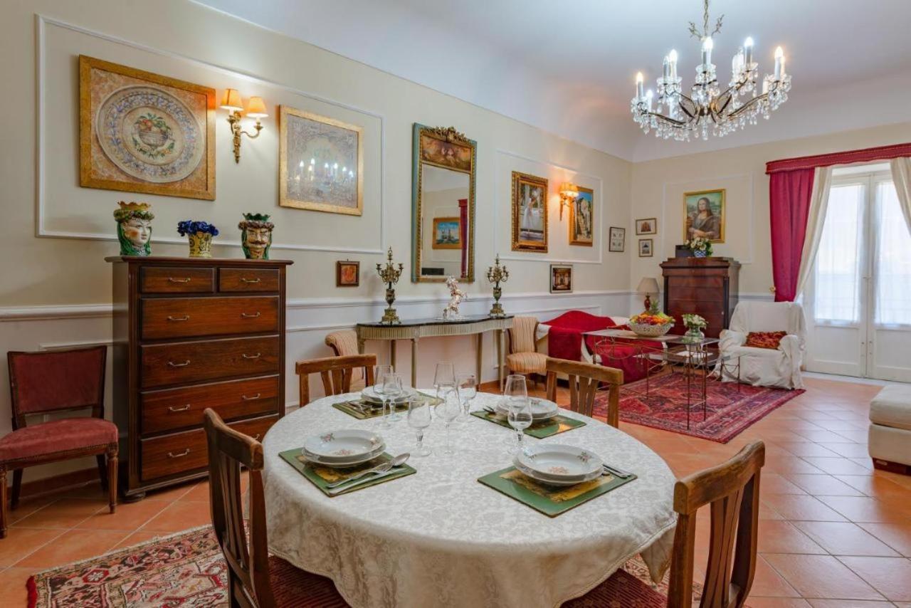 شقة La Casa Di Dante باليرمو المظهر الخارجي الصورة